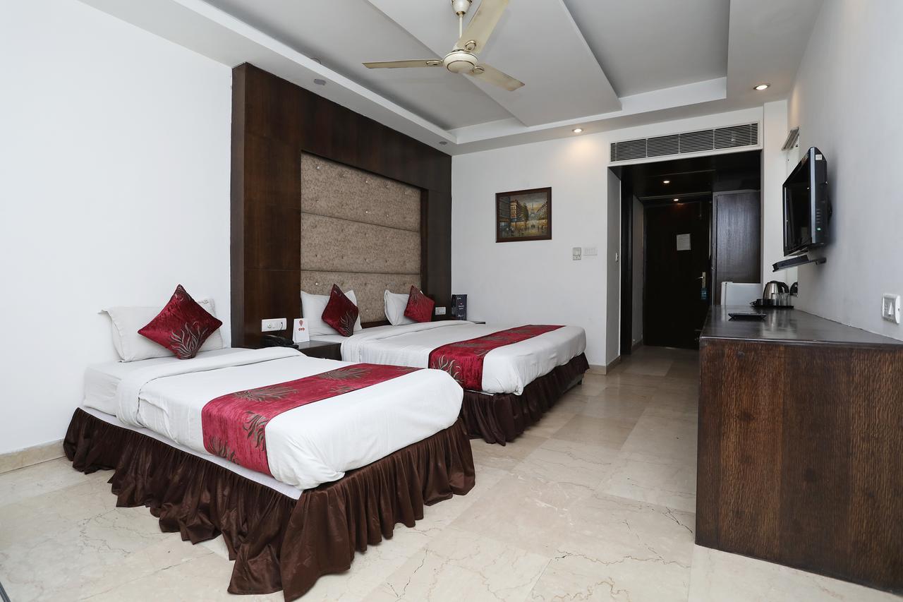 Hotel City Height - Delhi Ncr Id Not Accepted New Delhi Bagian luar foto