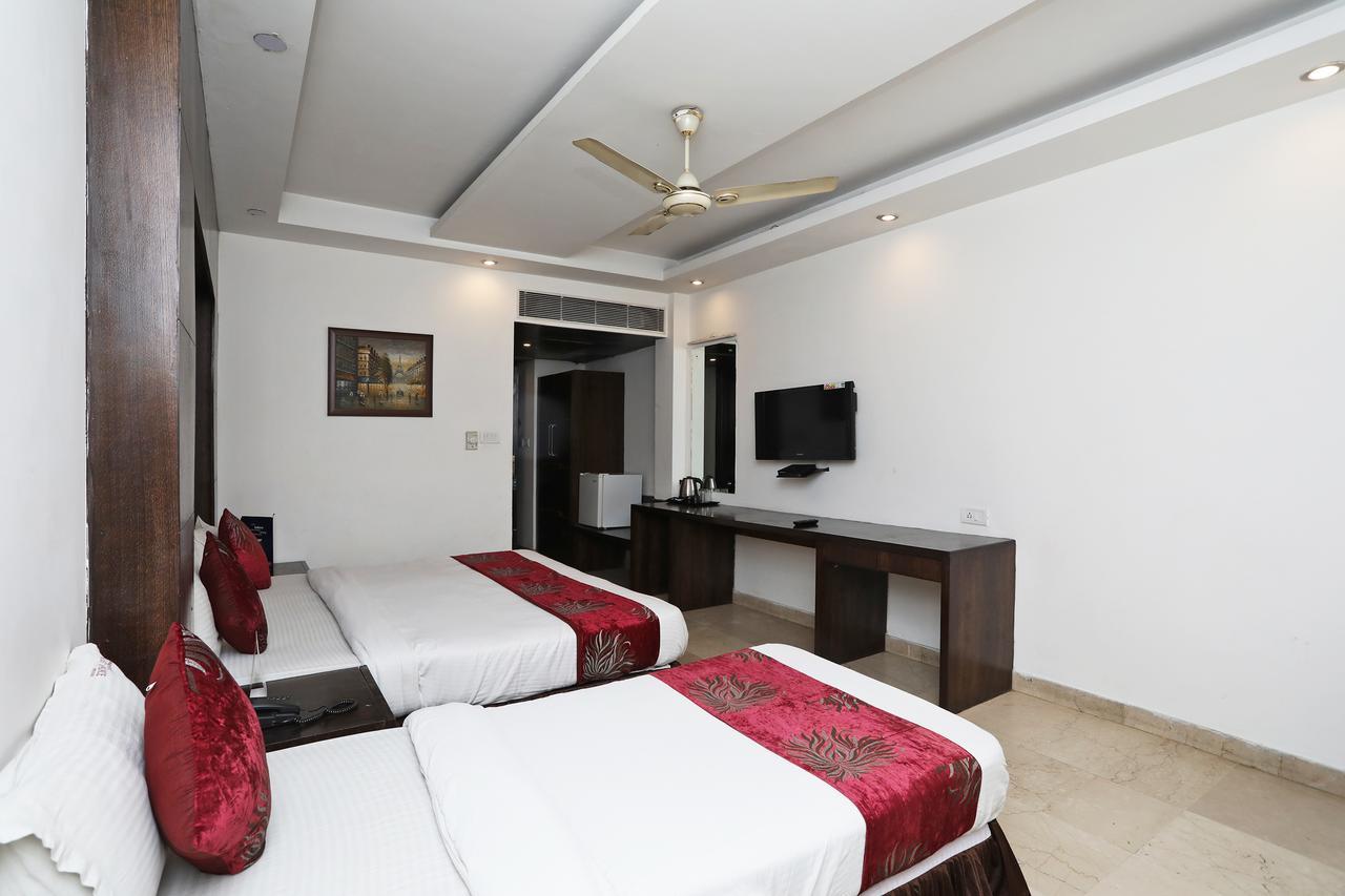 Hotel City Height - Delhi Ncr Id Not Accepted New Delhi Bagian luar foto